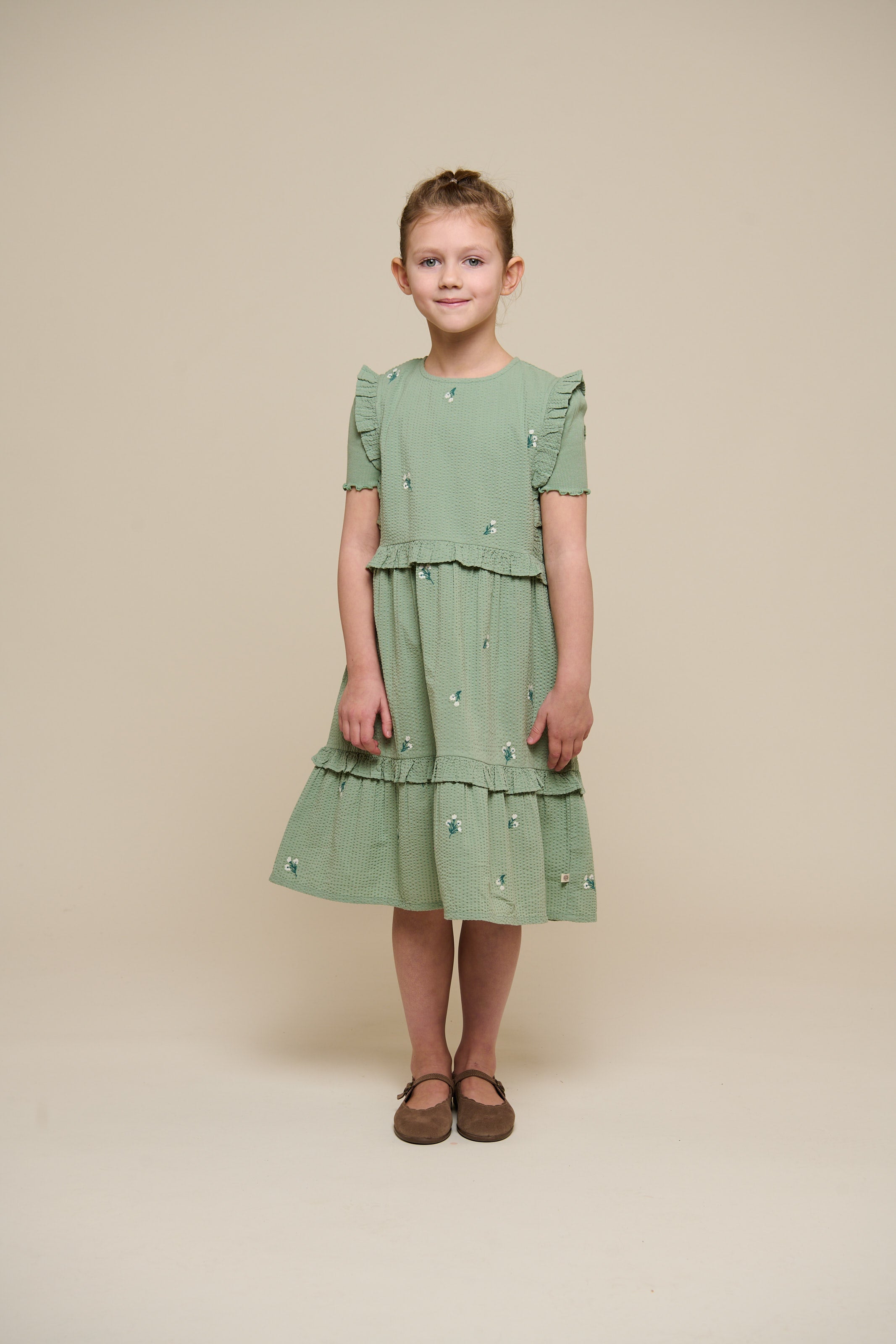 Besticktes Seersucker-Kleid - Tween - Dusty Green | 100977 Nora