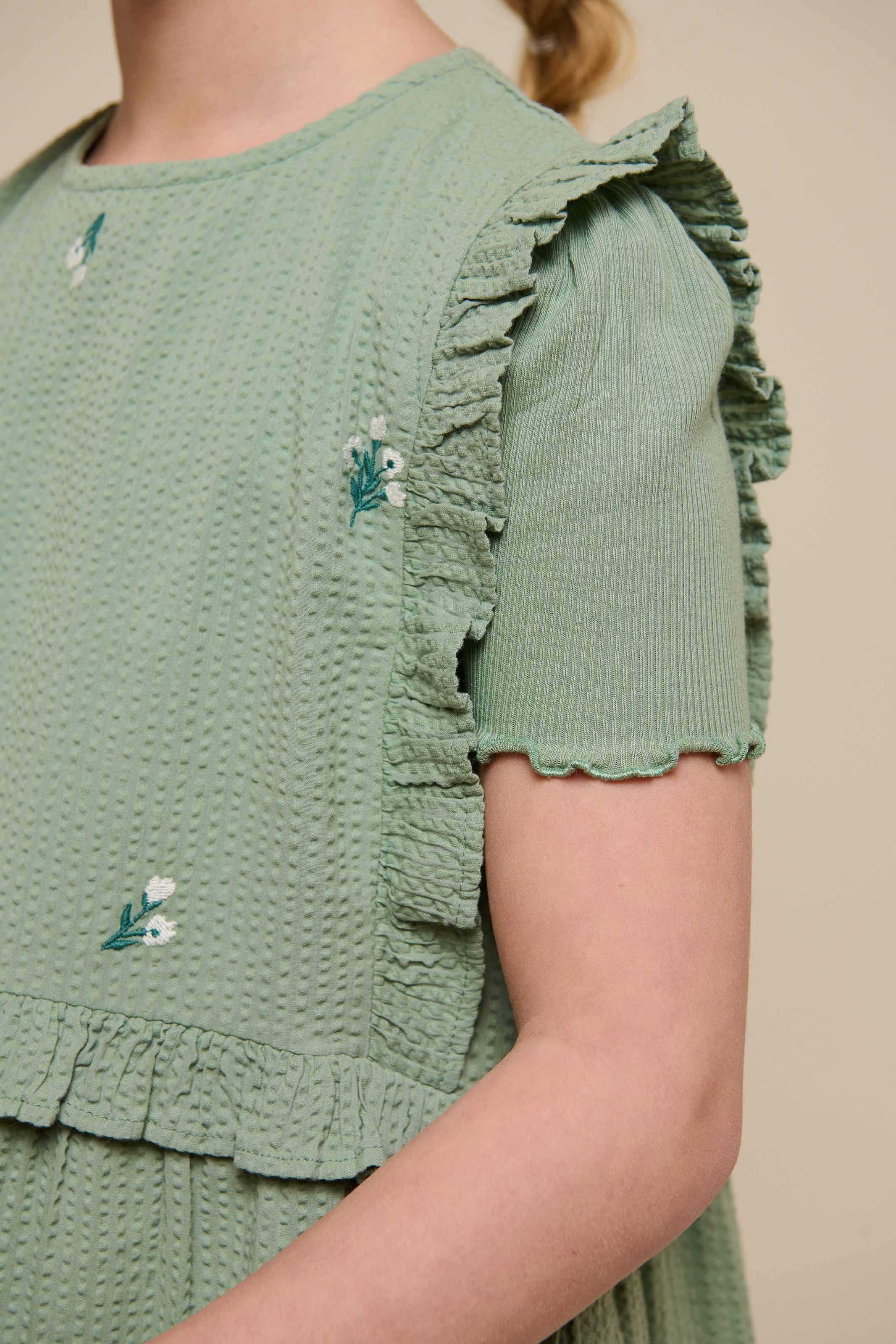 Besticktes Seersucker-Kleid - Tween - Dusty Green | 100977 Nora