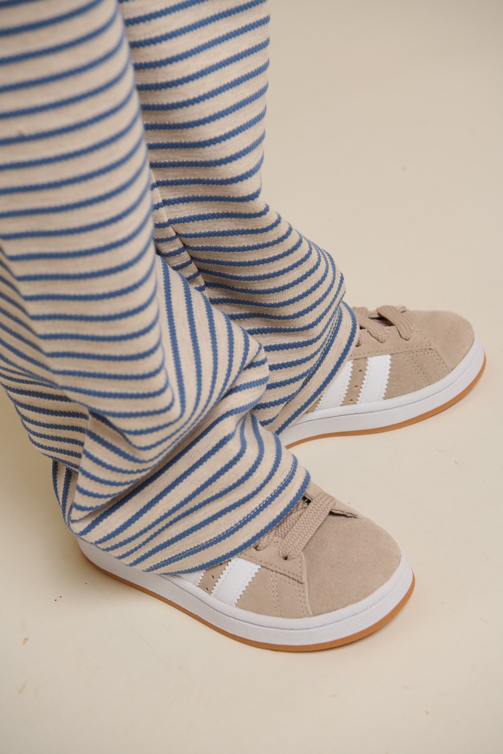 Gestreifte Jersey-Hose mit weitem Bein - Tween - Blue | 100998 Emmie