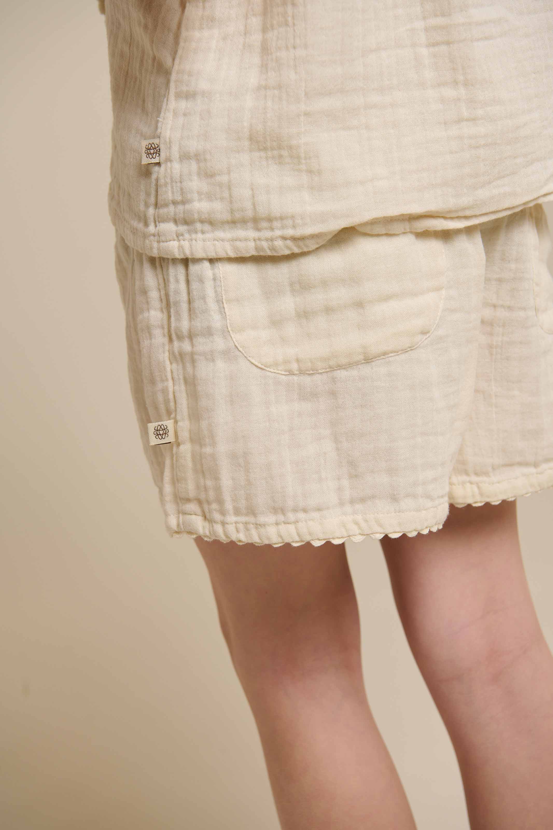 Gaze Shorts - Tween - Off White | 100925 Jasmine