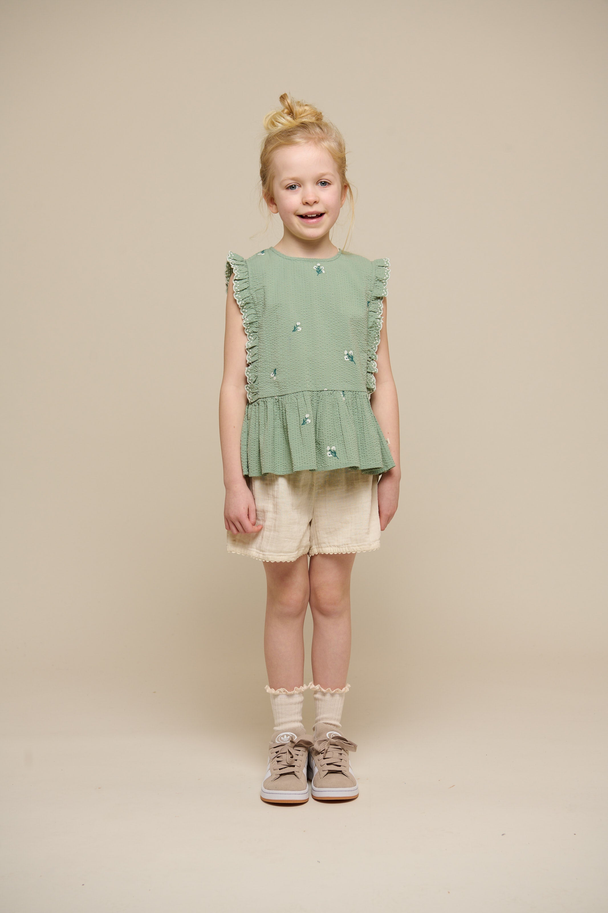 Besticktes Seersucker-Top - Tween - Dusty Green | 100981 Nora