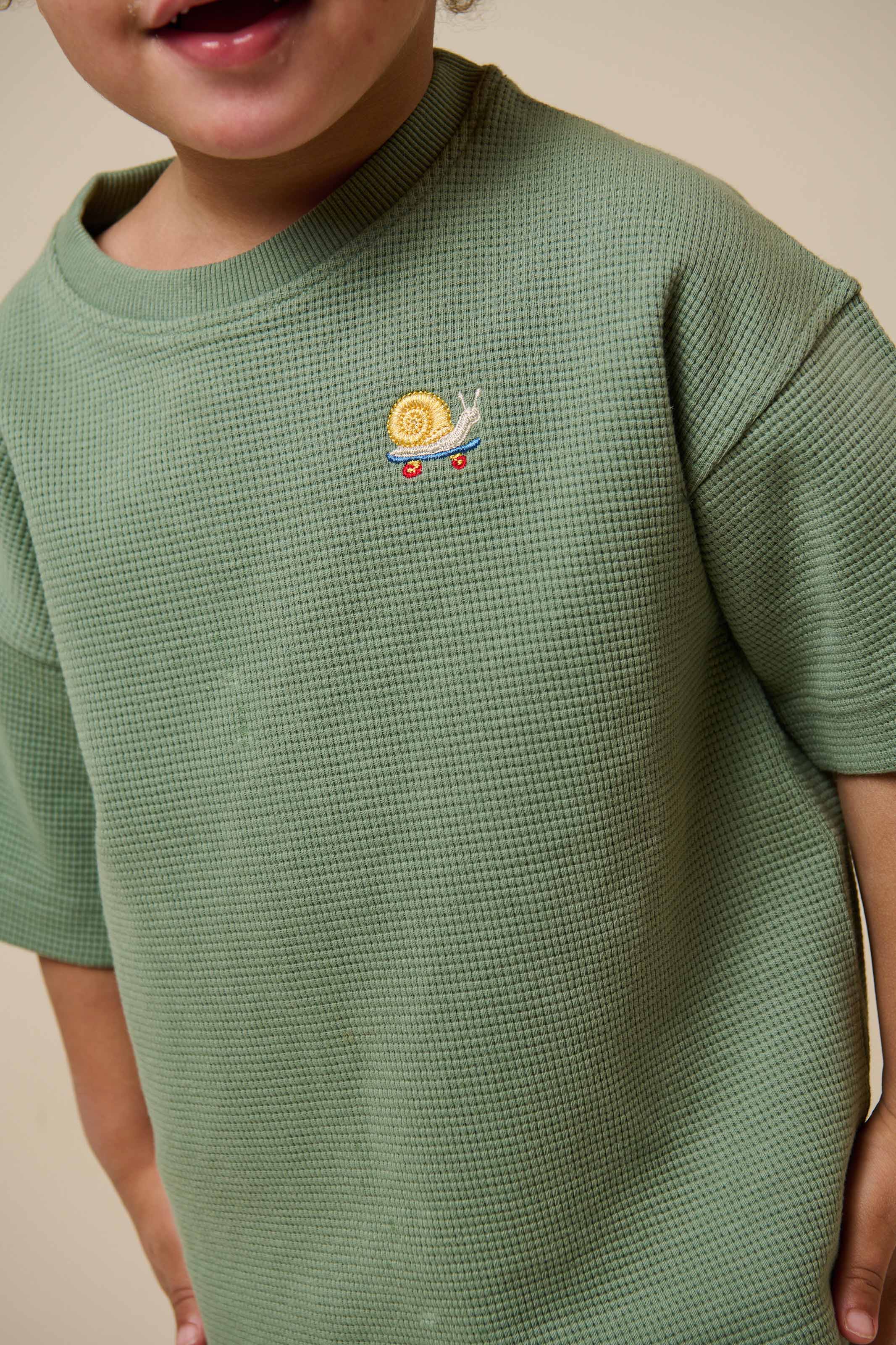 Waffel T-Shirt - Kids - Dusty Green | 101155 Evan