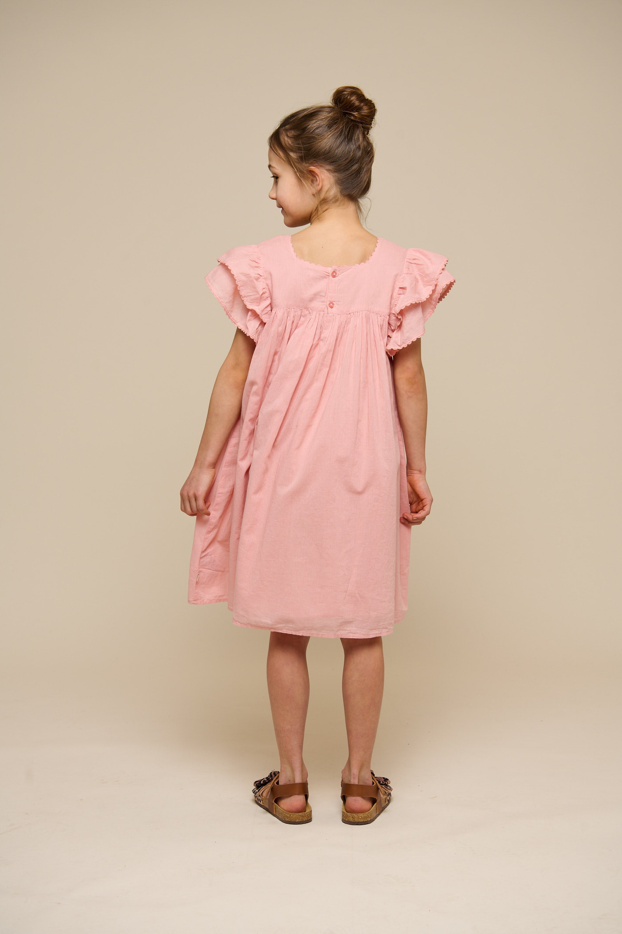Baumwollkleid mit Zick Zack Rüsche - Tween - Rose Tan | 101065 Alma