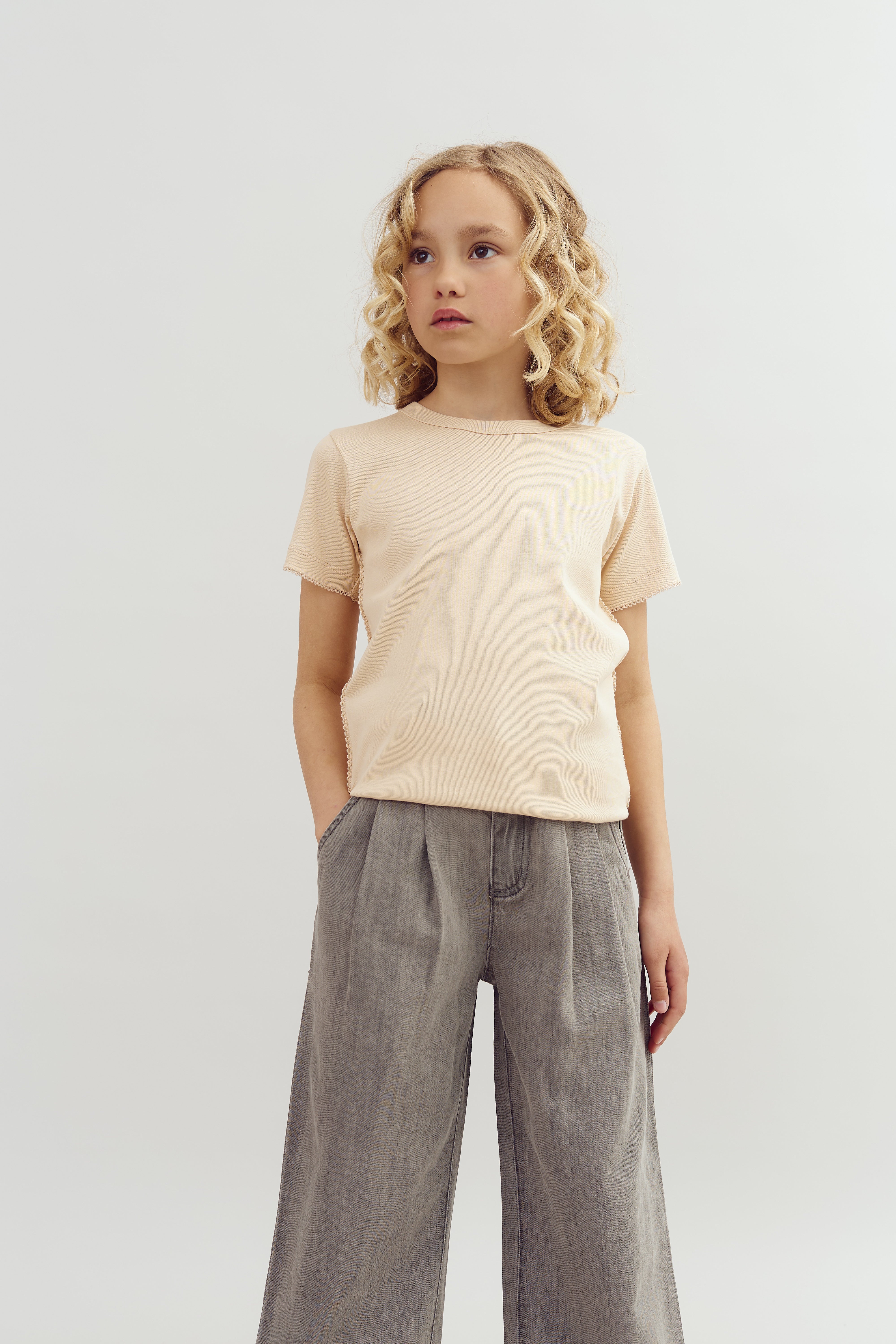 Tailliertes T-Shirt mit Picot-Stich - Tween - Light Rose | 100380 Tina