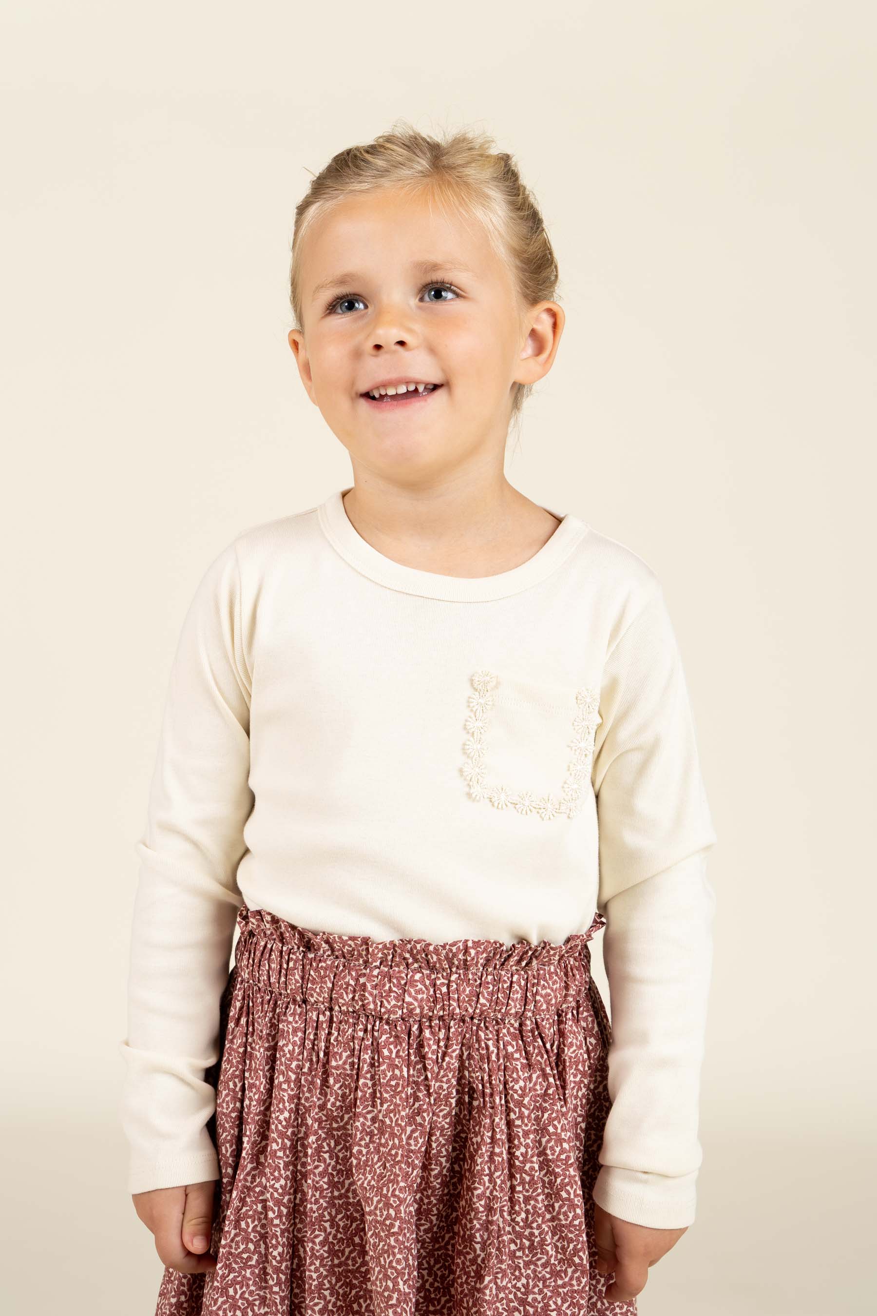 Langarm-T-Shirt mit Brusttasche - Kids - Off White | 100872 Sienna