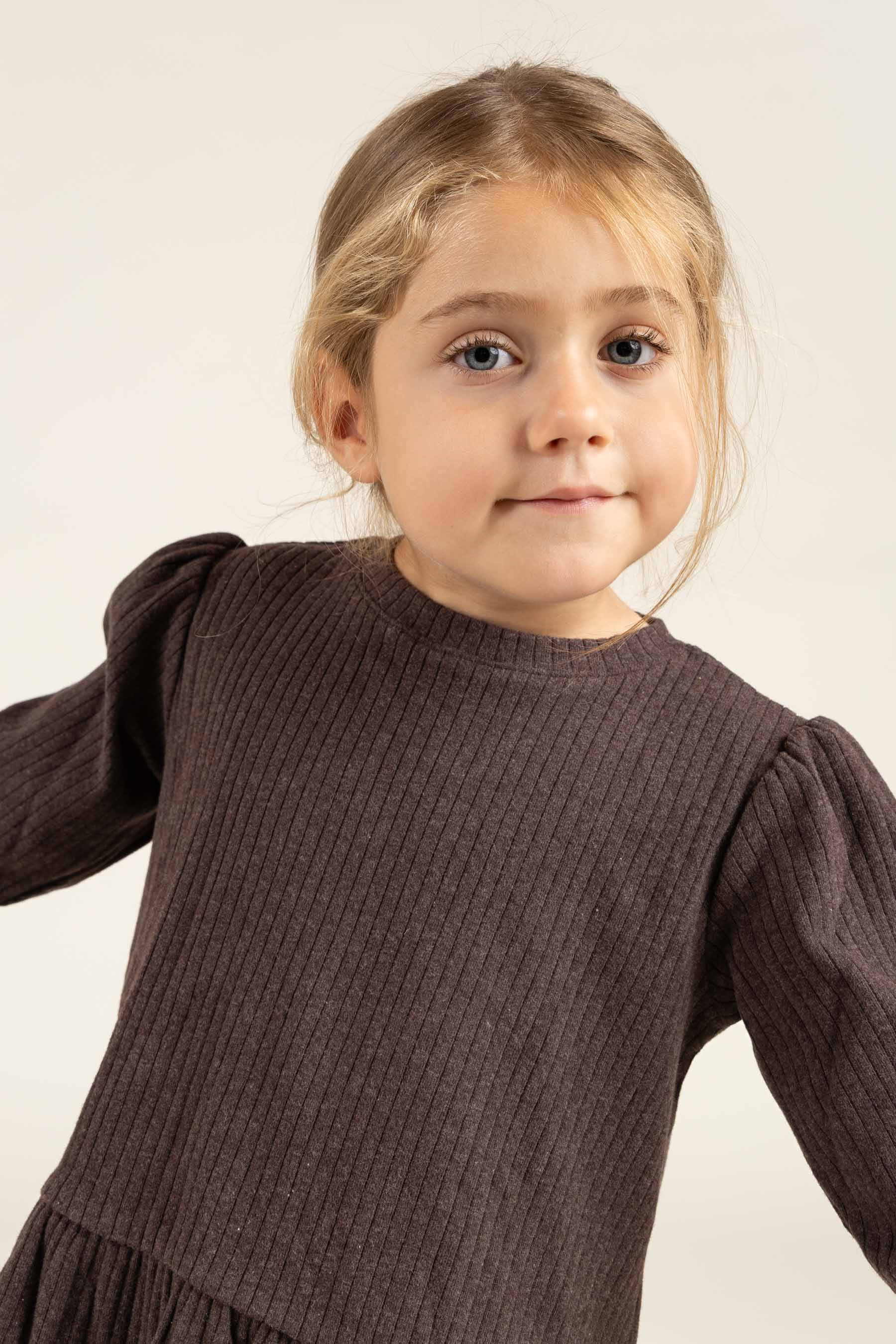 Weiche Ripp-Bluse mit Schößchen - Kids - Chocolate Melange | 100699 Alana
