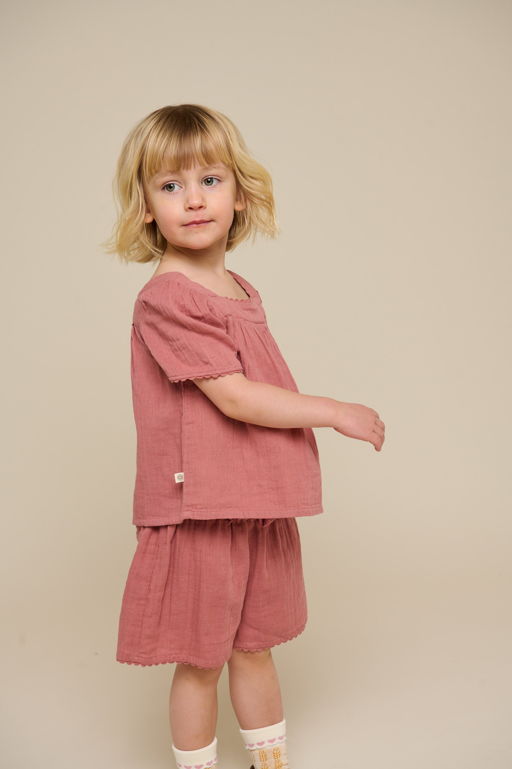 Gaze Shorts - Kids - Old Rose | 100926 Jasmine