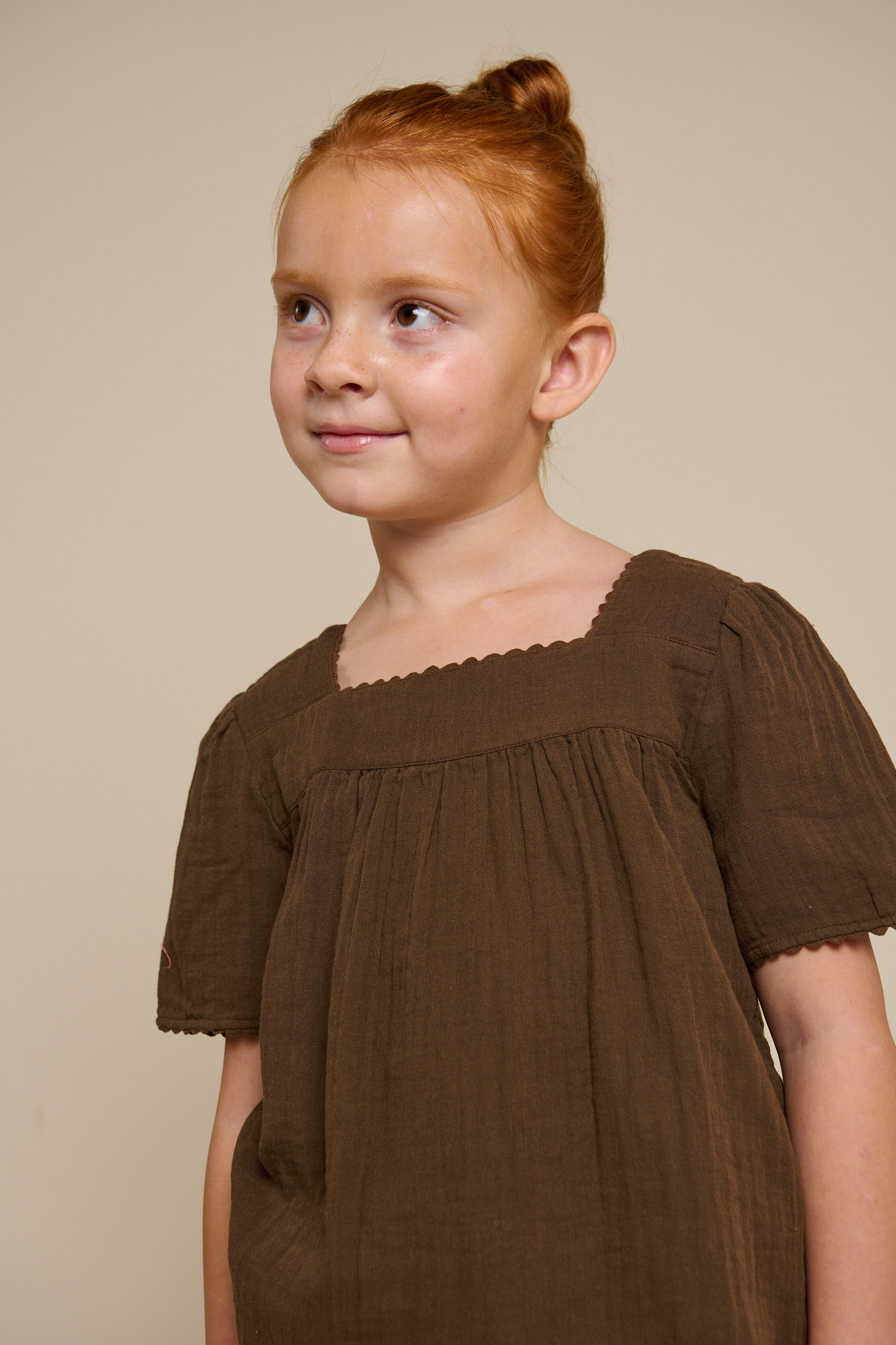 Gauze-Bluse mit Kurzen Ärmeln - Tween - Dark Brown | 100917 Jasmine