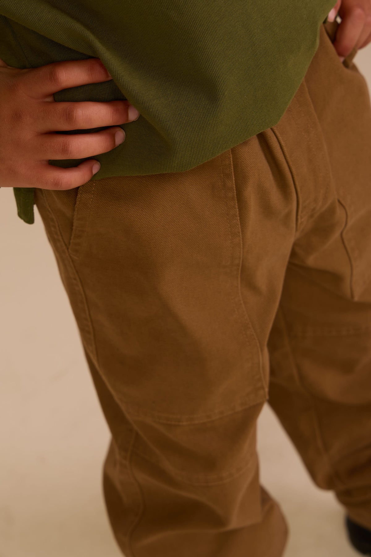 Canvas-Hose mit aufgesetzten Taschen Kids - Light Brown | 101533 Greyson