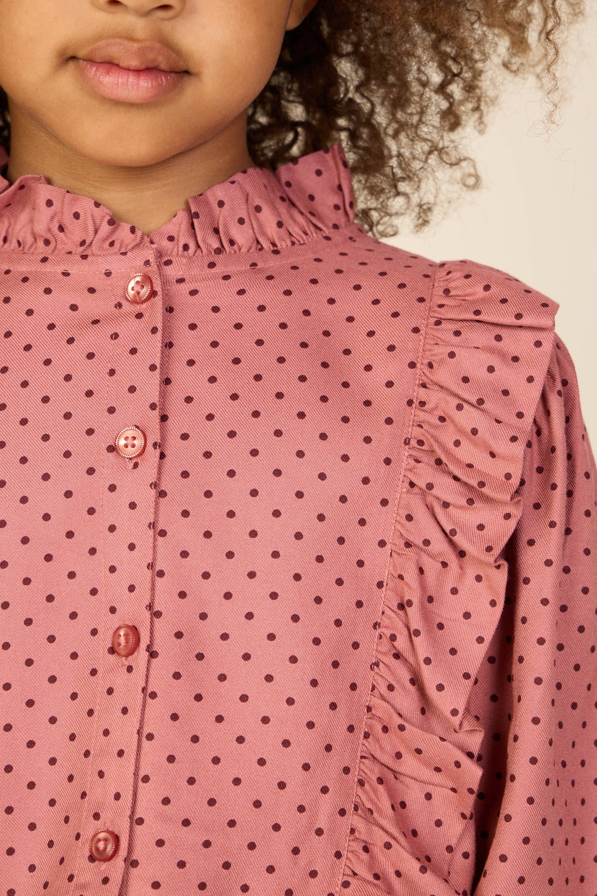 Gepunktete Viskosebluse mit Rüschen Tween - Dusty Rose/Bordeaux | 101661 Feline