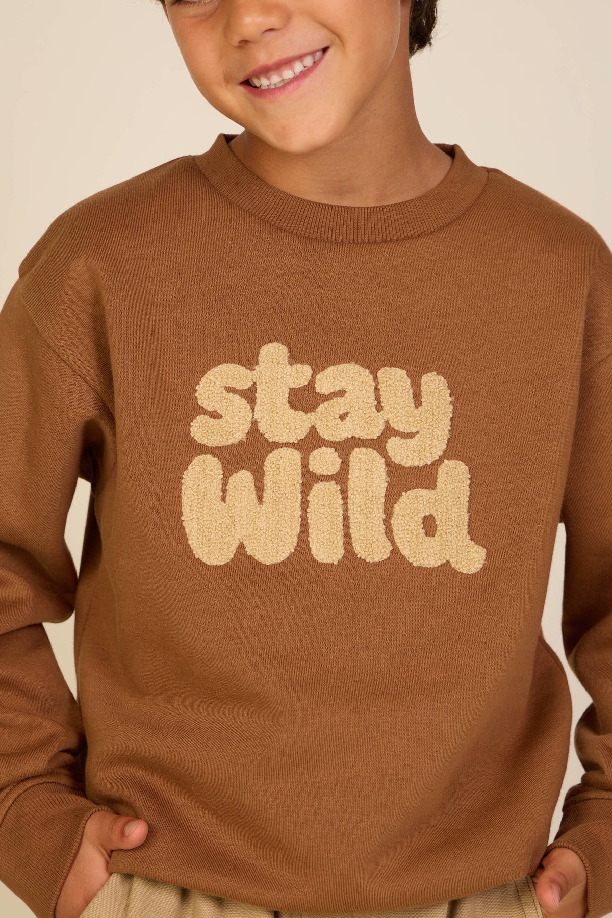 Rundhals-Sweatshirt mit Frottee-Stickerei Tween - Toffee | 101621 Joel