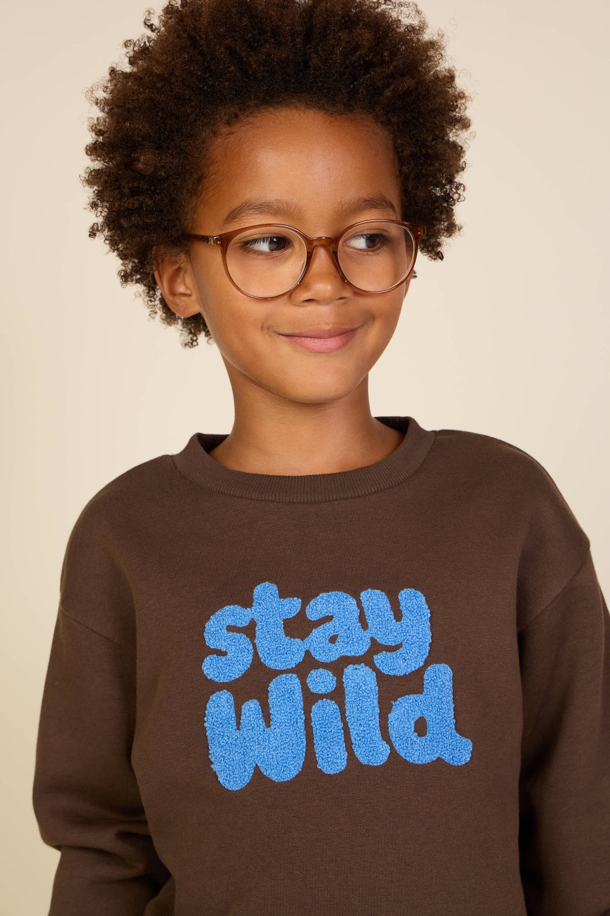 Rundhals-Sweatshirt mit Frottee-Stickerei Tween - Dark Brown | 101623 Joel
