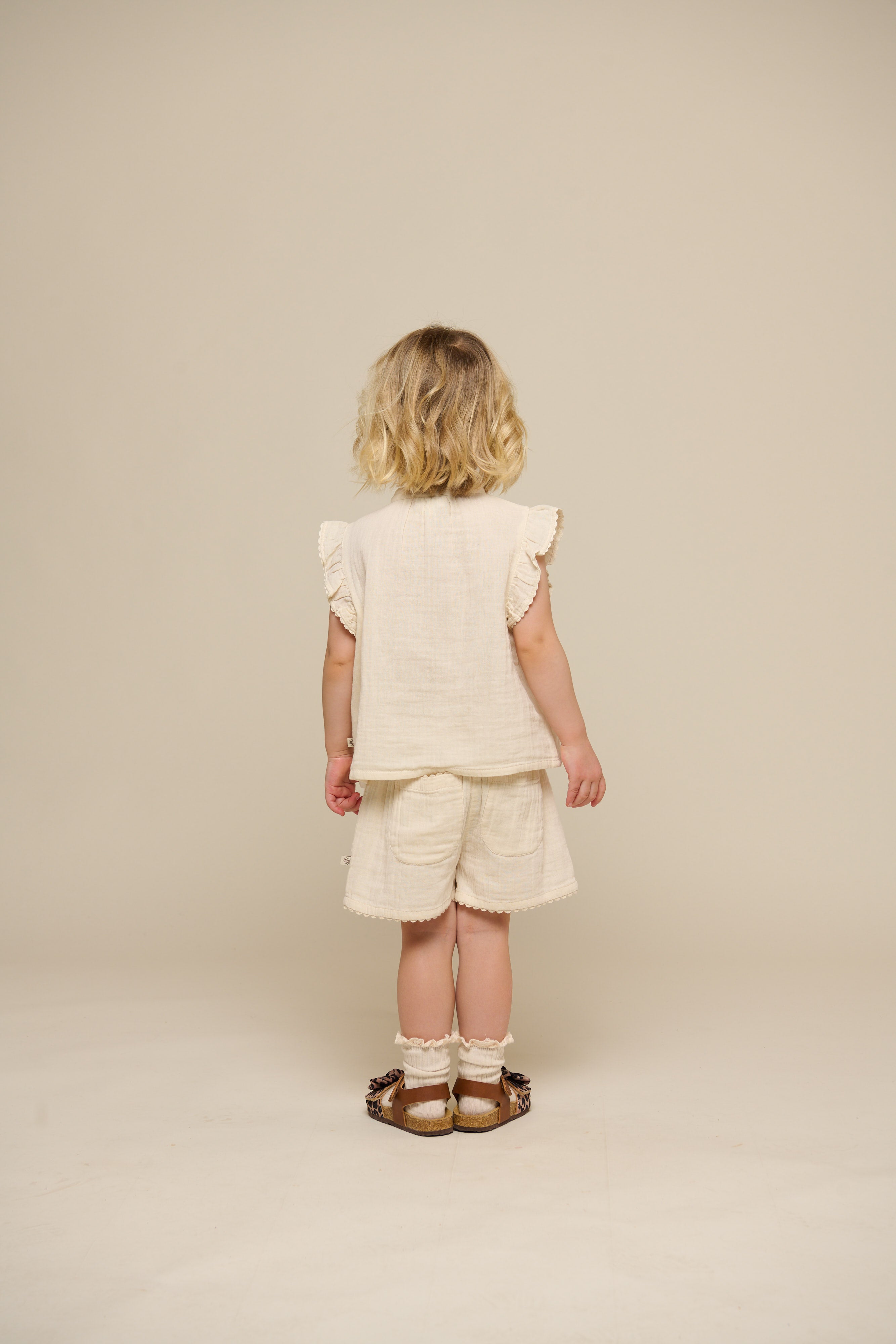 Gaze Shorts - Kids - Off White | 100924 Jasmine