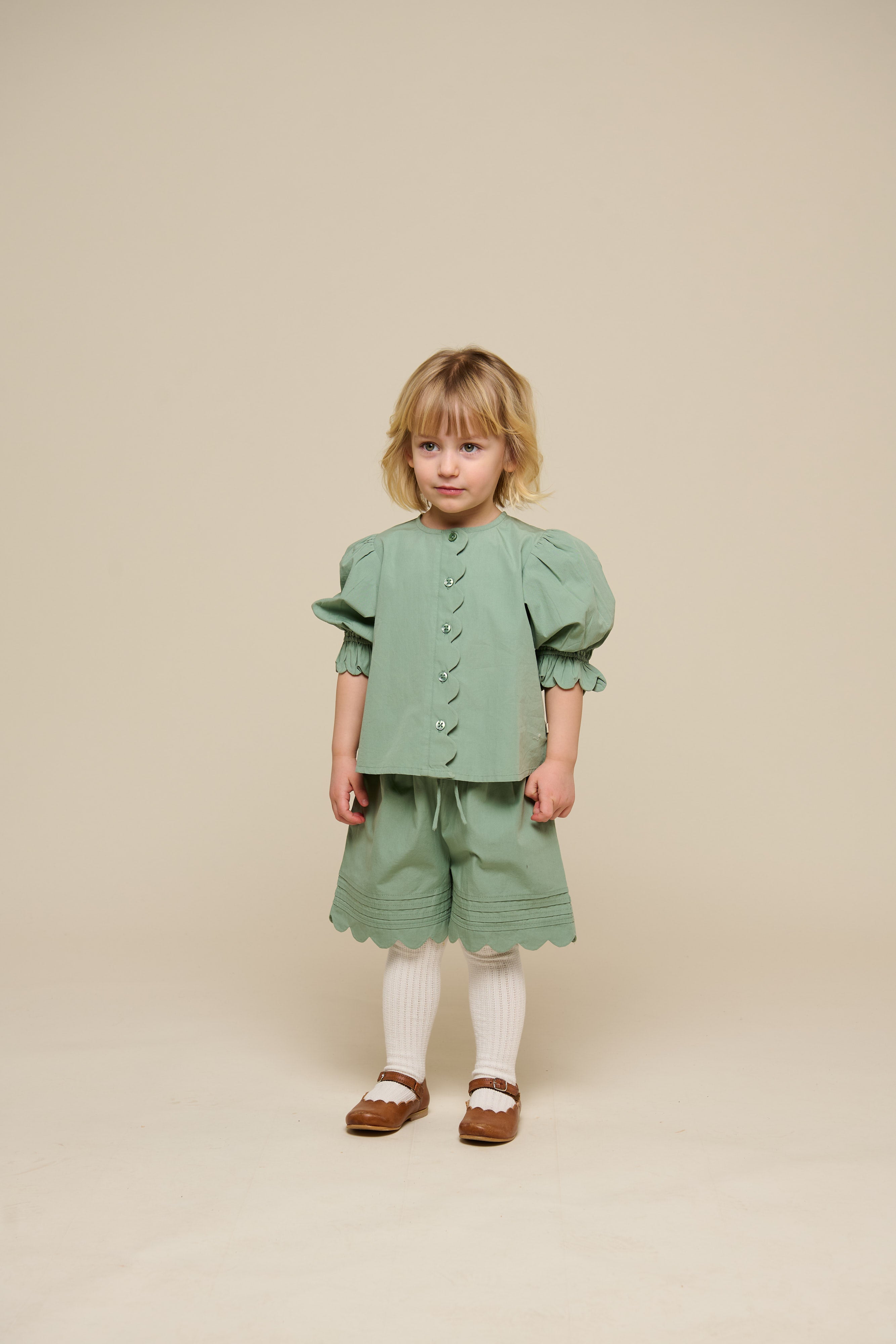Popelineshorts mit Muschelkante - Kids - Dusty Green | 101045 Joy