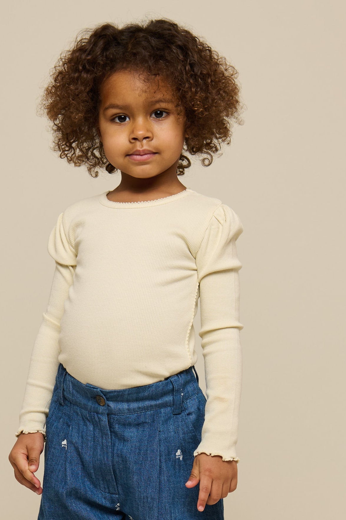Langärmeliges T-Shirt aus Modalripp - Kids - OffWhite | 101312 Lottie