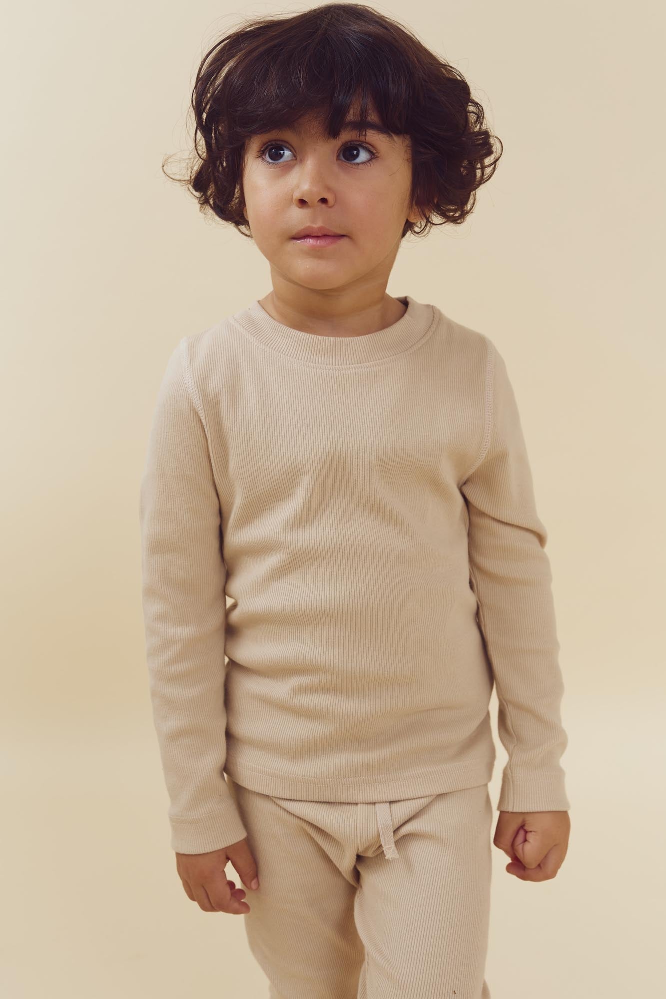 Langärmeliges Basic-T-Shirt aus Rippe - Kids - Beige