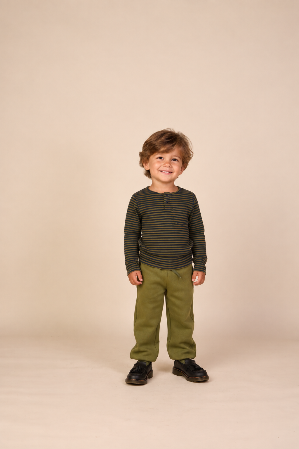 Jogginghose mit Smiley-Stickerei Kids - Moss Green | 101587 Andrew