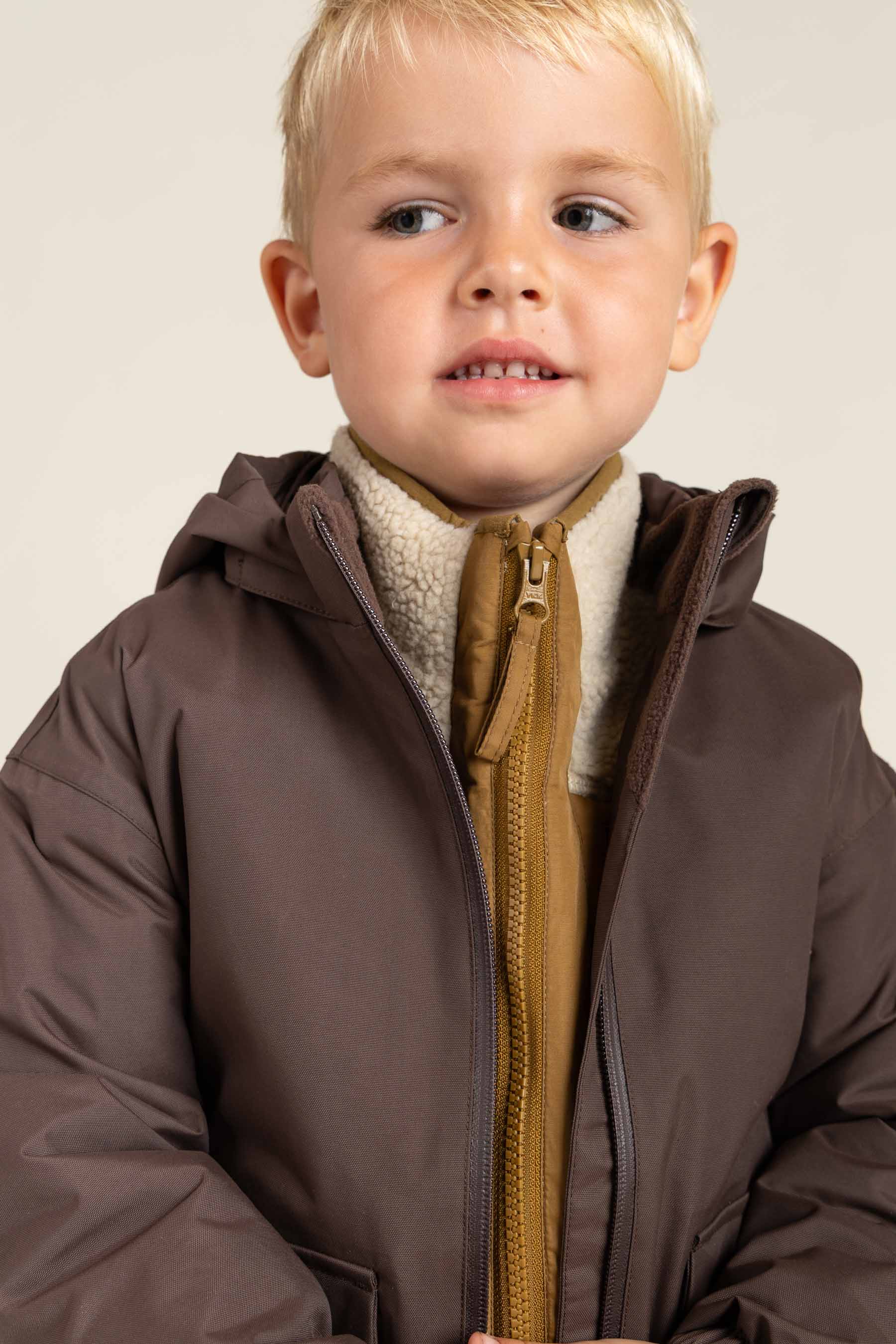 Shell Jacke mit Path-Tasche - Kids - Chocolate | 100499 Luke