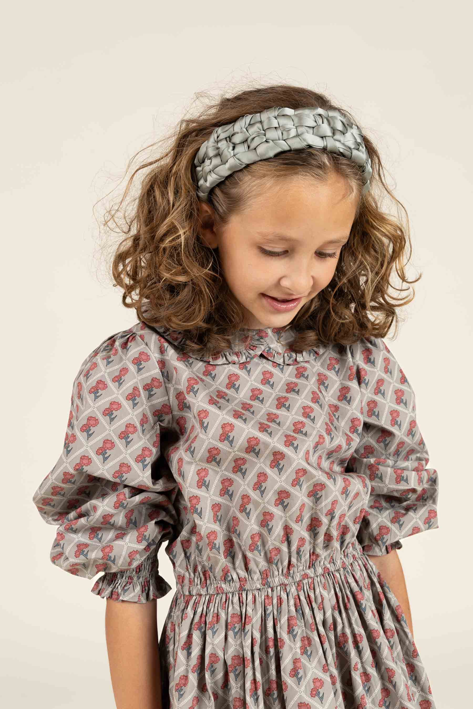 Bedrucktes Kleid aus Baumwollpopeline mit Gummizug in der Taille - Tween - Green w. Vintage Red | 100800 Amine