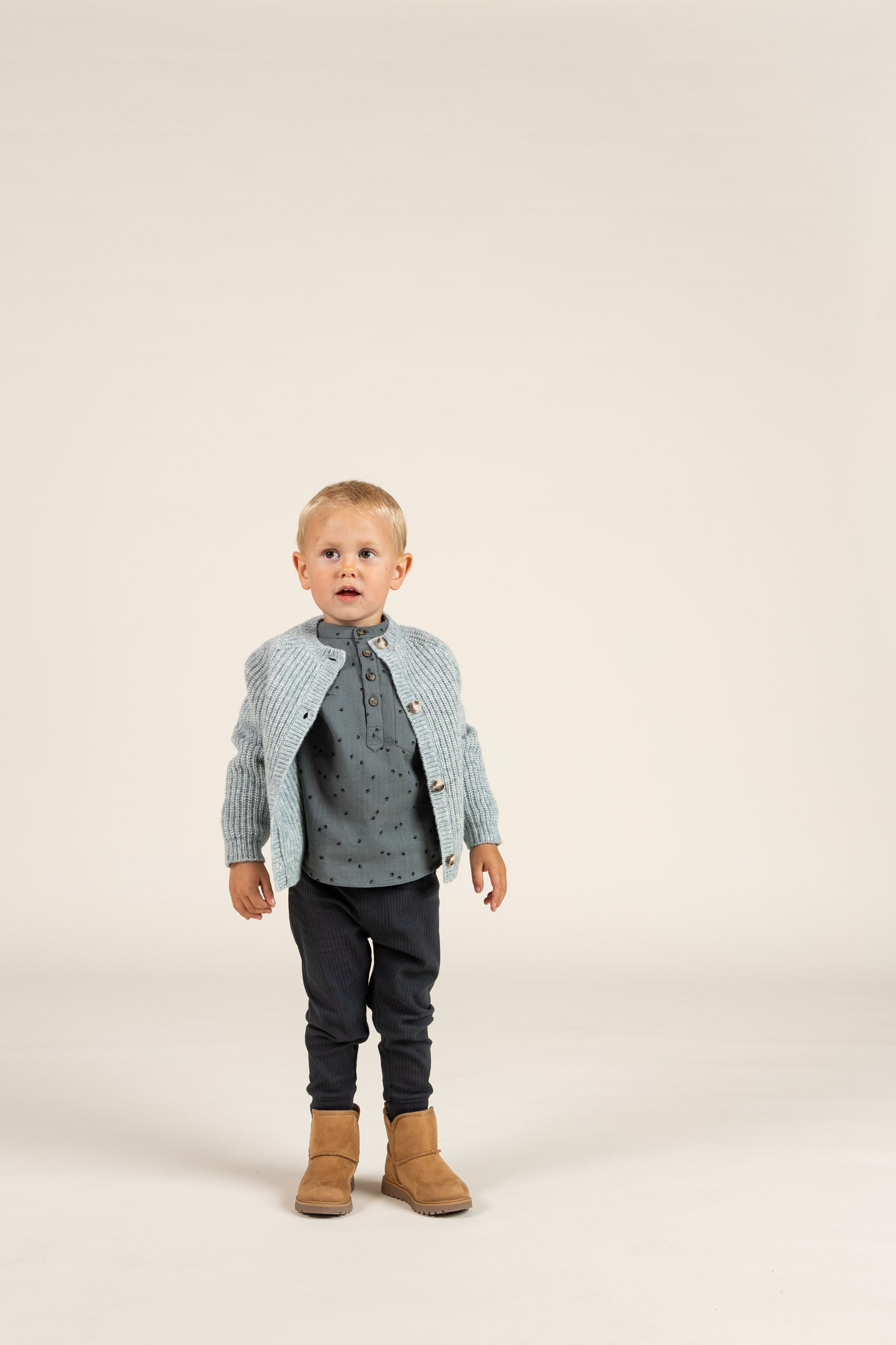 Strickjacke in Wollmischung - Kids - Green Melange | 100747 Cork