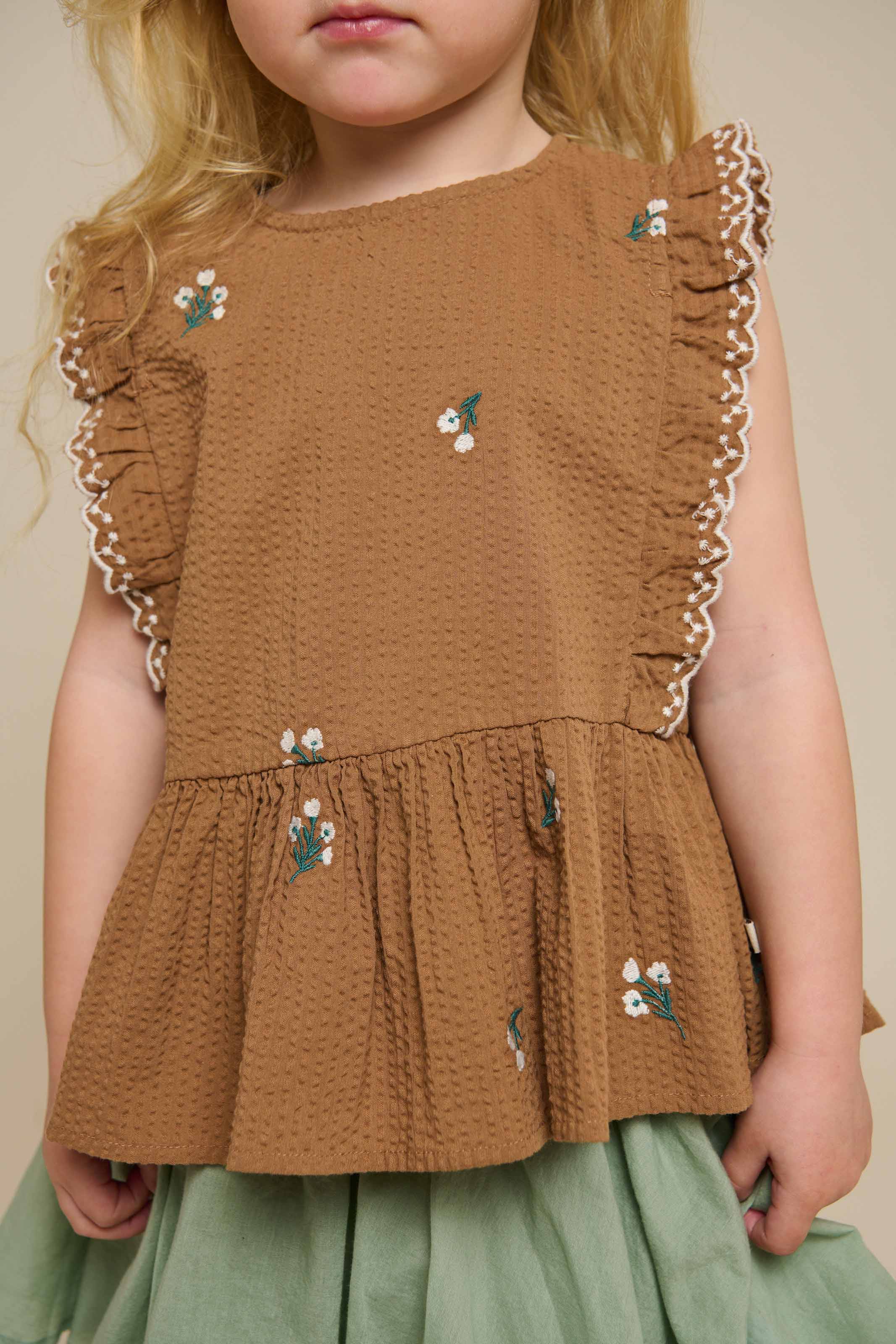 Besticktes Seersucker-Top - Kids - Coconut | 100982 Nora