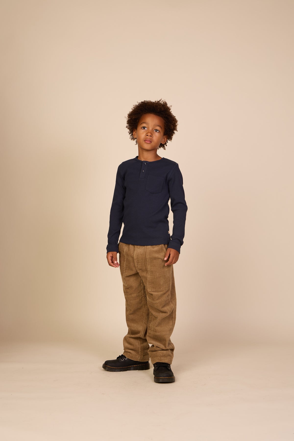 Geripptes Langarmshirt mit Knopfleiste Tween - Navy | 101592 Conrad