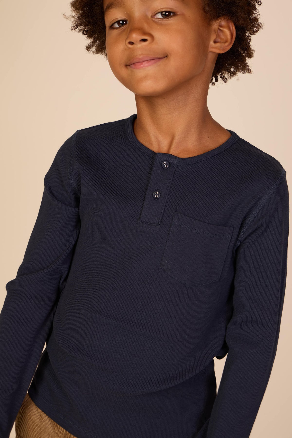 Geripptes Langarmshirt mit Knopfleiste Tween - Navy | 101592 Conrad