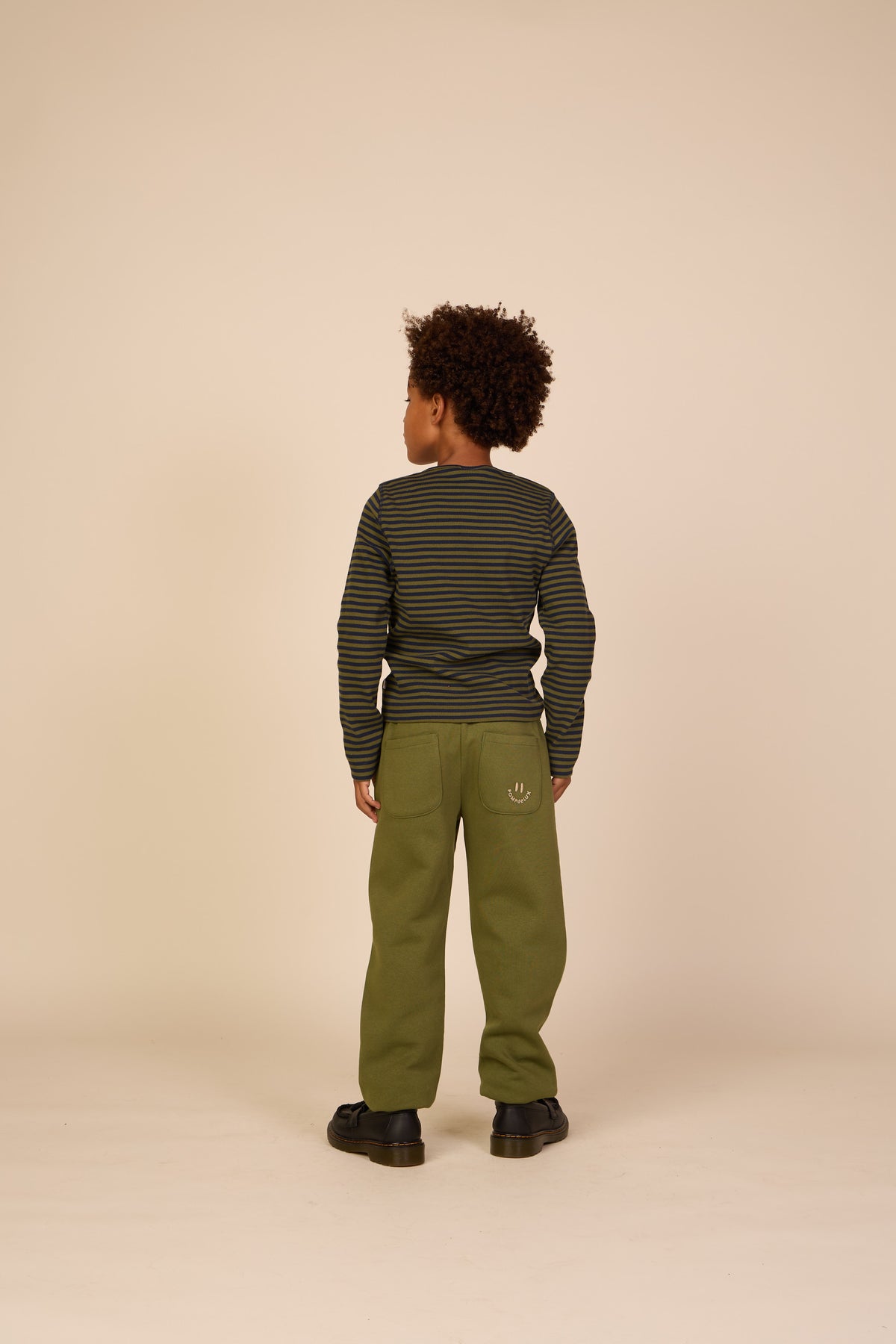 Geripptes Langarmshirt mit Knopfleiste Tween - Moss Green/Navy Stripe | 101596 Conrad