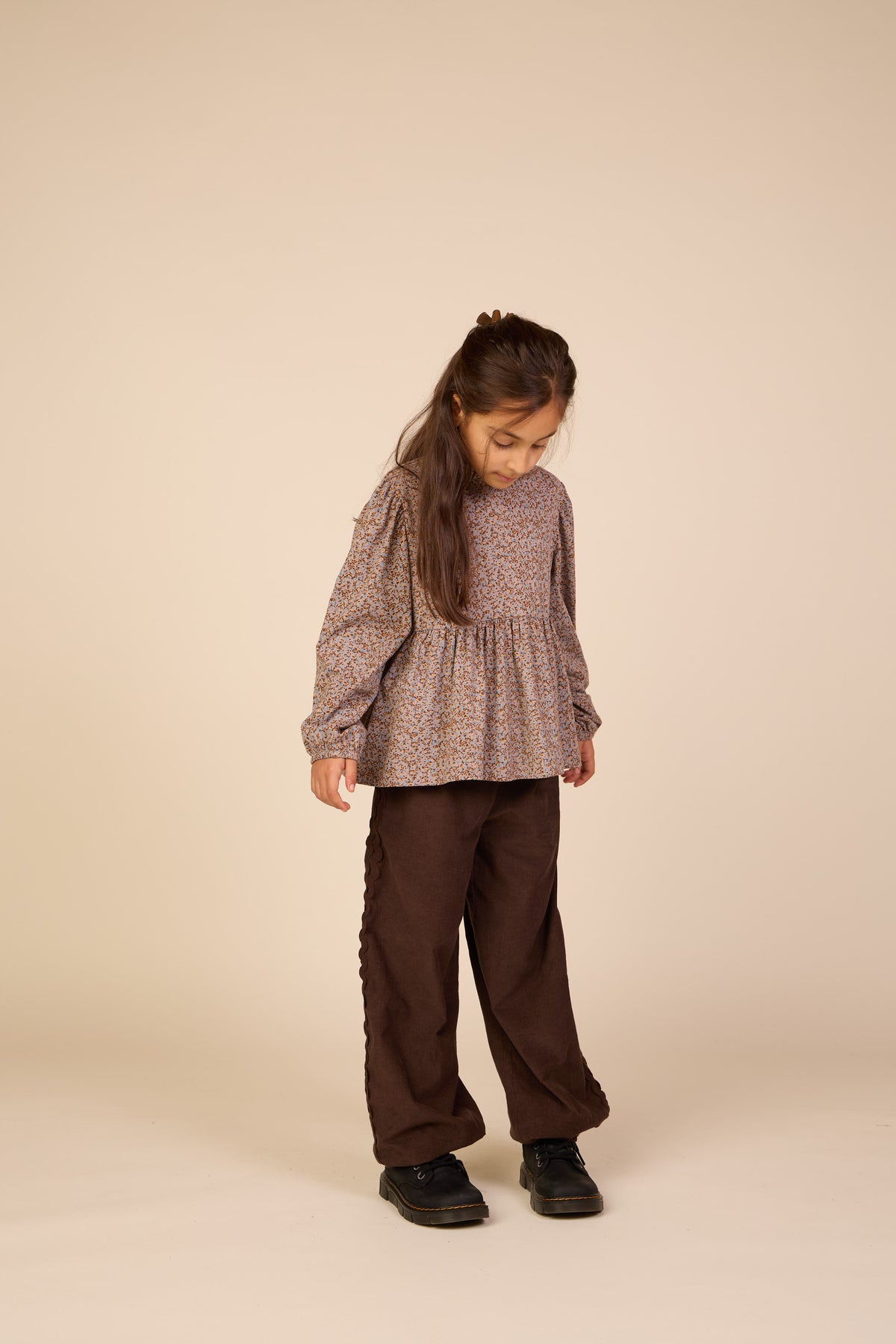 Kleingeblümte Jerseybluse mit Schößchen Tween - Blue/Brown | 101542 Heidi