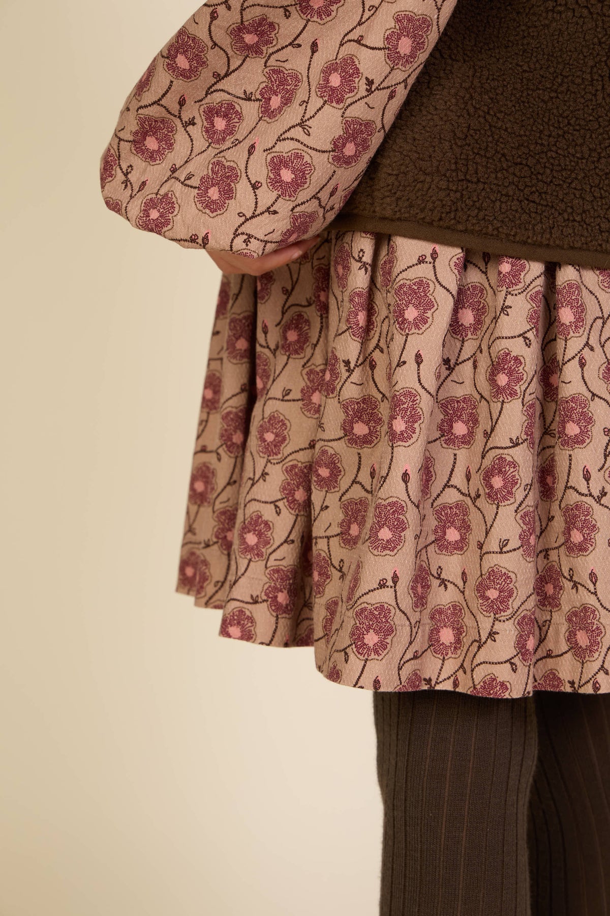 Geblümtes Baumwollkleid mit Rüschenkragen Tween - Rose/Bordeaux | 101426 Nova