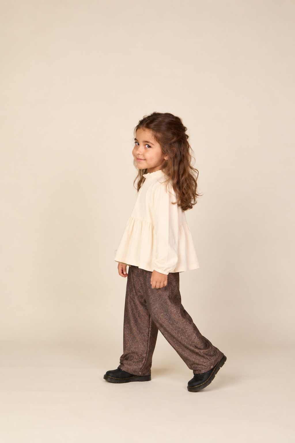 Einfarbige Jerseybluse mit Schößchen Kids - Offwhite | 101545 Heidi