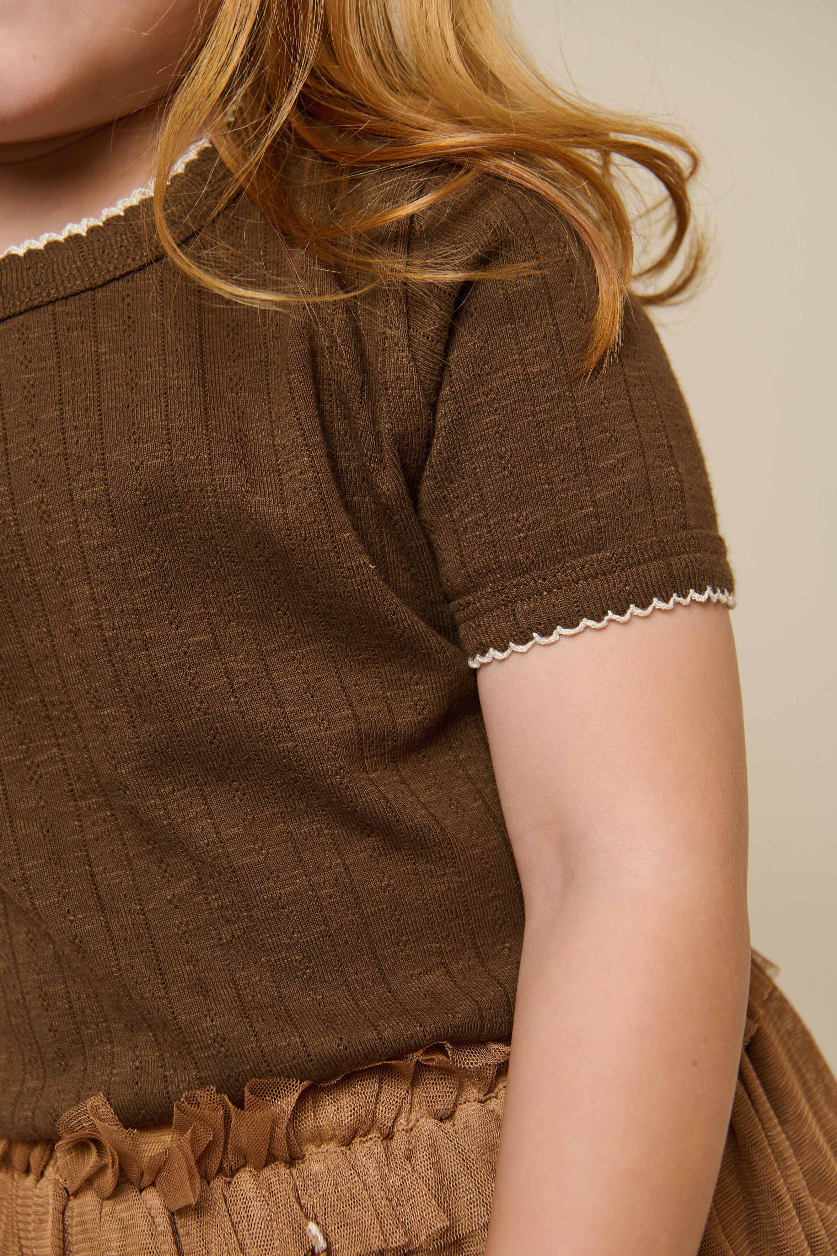 Pointelle T-Shirt mit Kontrast-Picot - Kids - Dark Brown | 101291 Drew