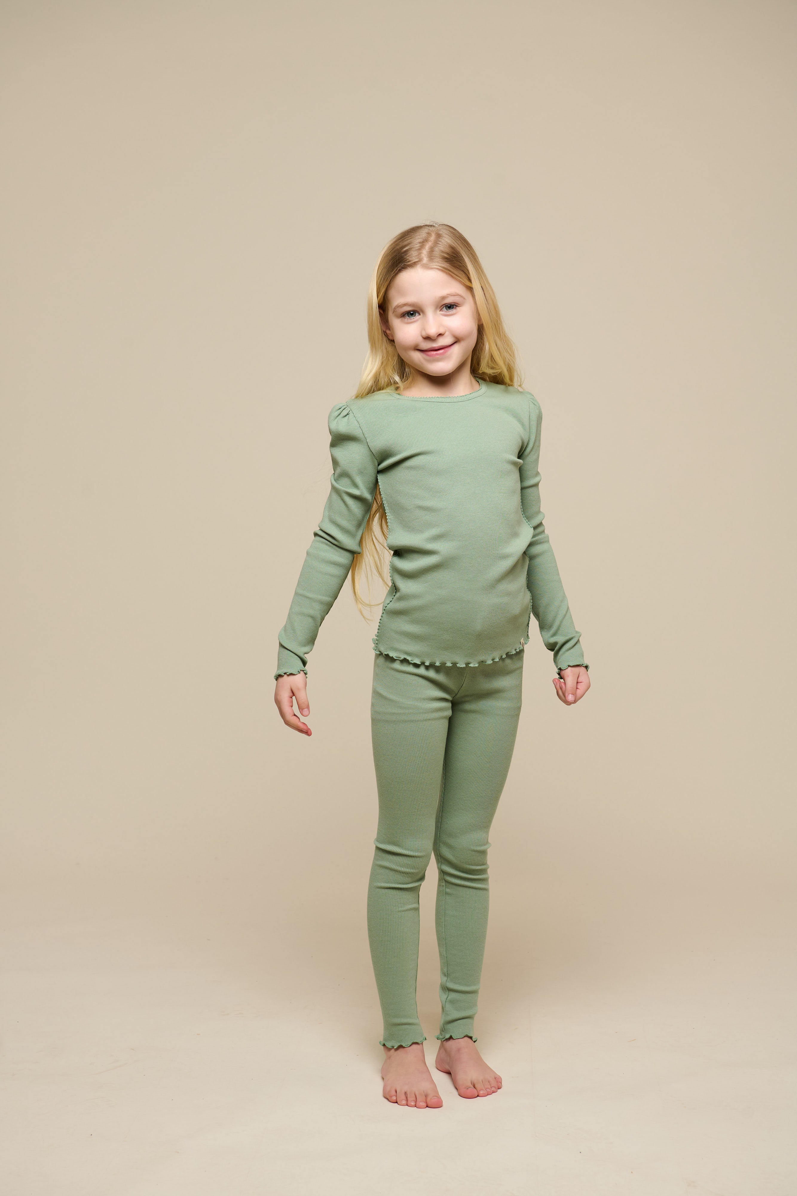 Langärmeliges T-Shirt aus Modalripp - Tween - Dusty Green | 101311 Lottie